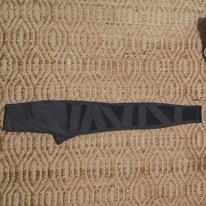 Full length lululemon leggings.